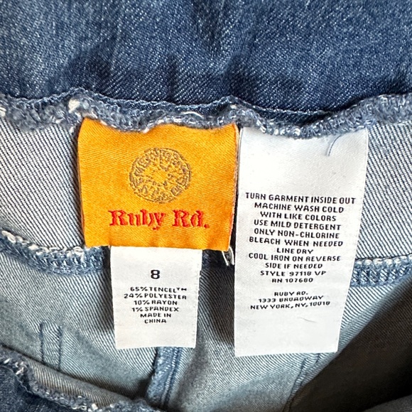Ruby Rd. Blue Ankle Jeans Size 8 - Picture 2 of 6